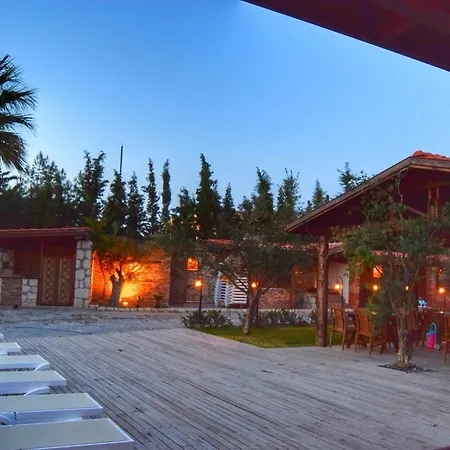 فندق Wood Town 3*