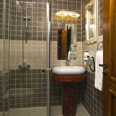 Wood Town فندق 3*